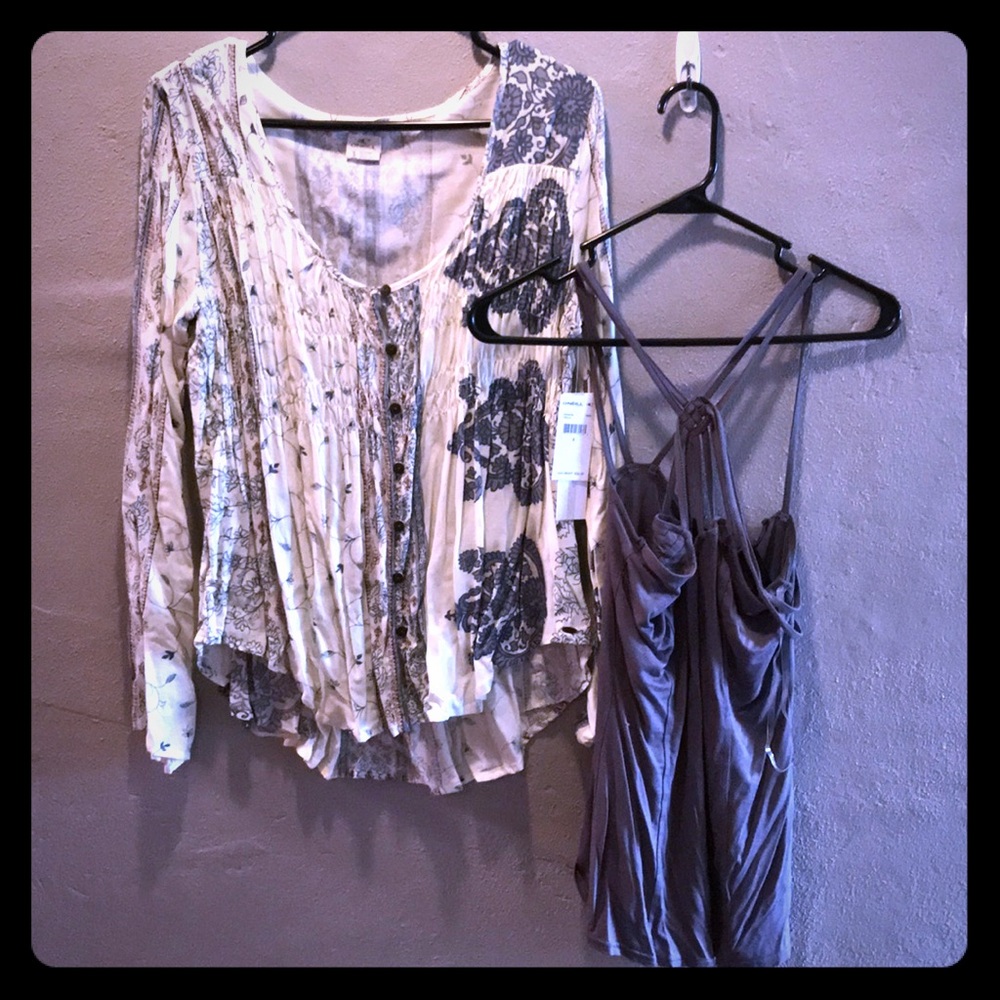 O’Neill peasant top and BKE tank.